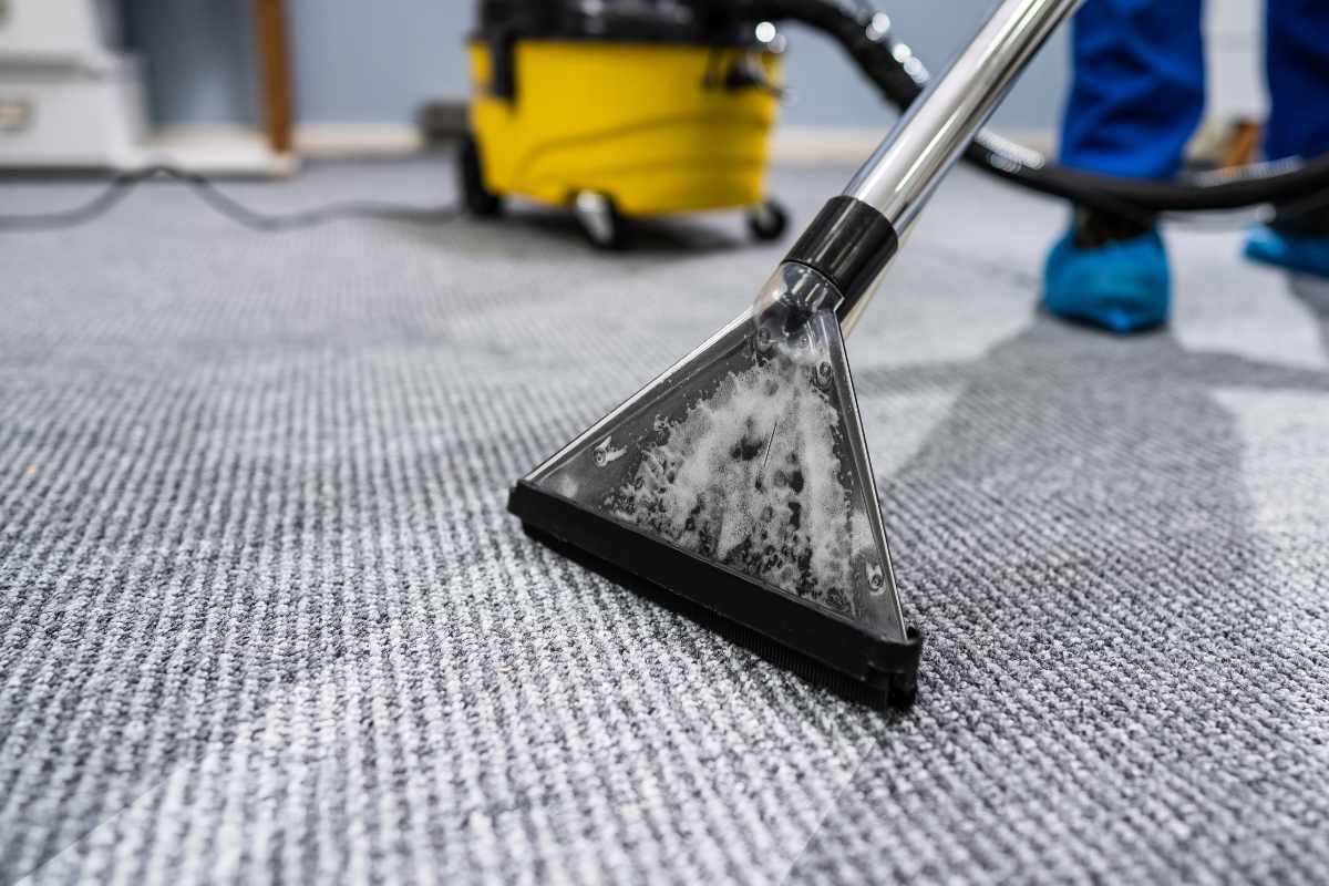 Floor cleanup after construction and renovation work